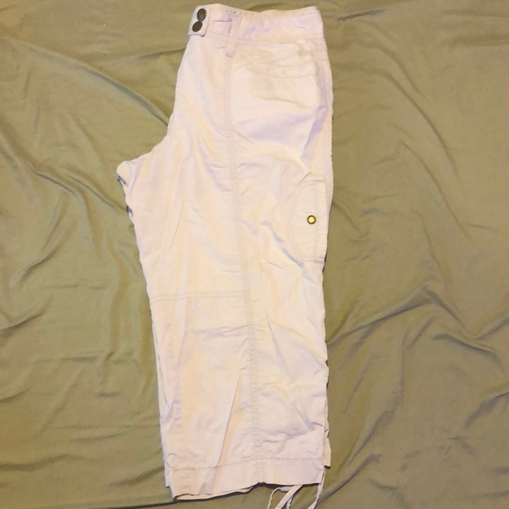 Khaki Capri